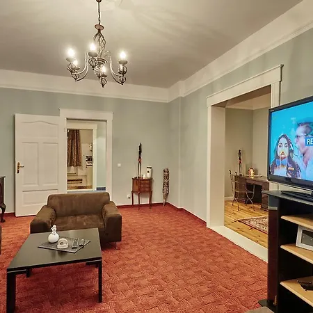 Δωμάτια σε οικογενειακή κατοικία Cervi Cieplice